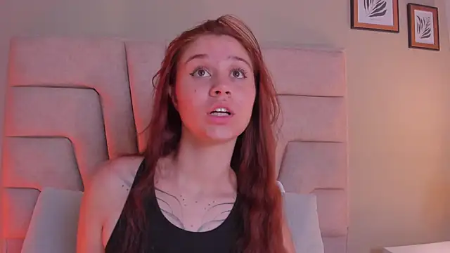 Amelia Saenz  online show from June 29, 8:31 pm