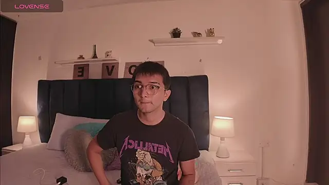 Archie 77 online show from February 19, 3:02 am