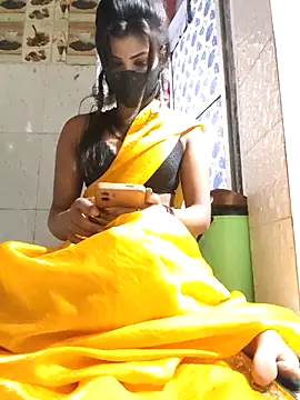 STICKY GIRL online show from February 28, 6:20 pm