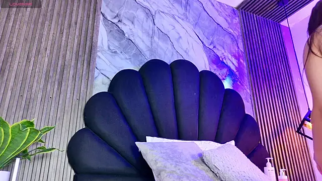 vicky lopez online show from January 10, 2:46 am