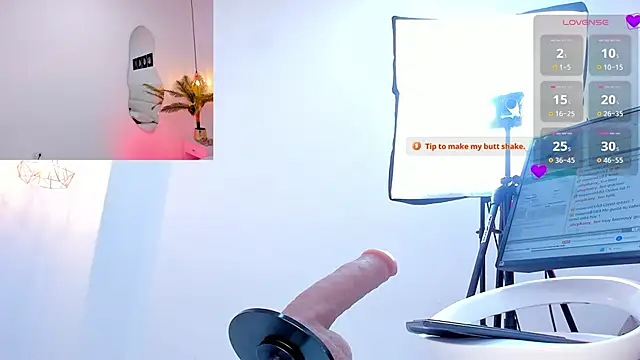  Stephany lee online show from April 23, 5:08 am