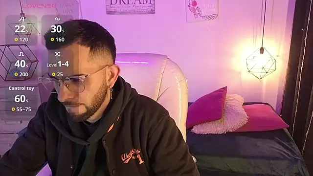 annie and ryan online show from March 19, 5:11 am