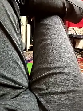 loki-king-143 online show from March 14, 4:40 am