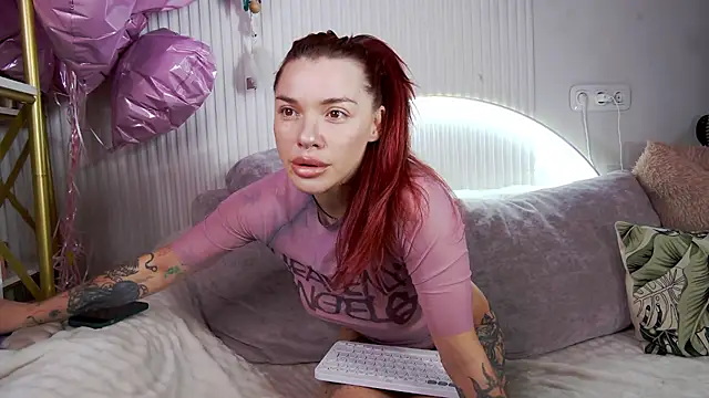 BarbieBarbara online show from March 19, 1:59 pm