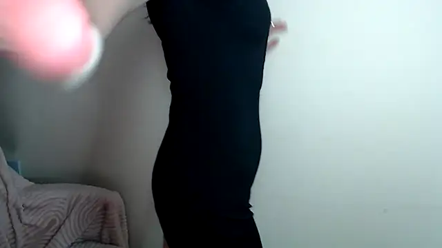 Snapshot of LiaSeass_ chatting on May 18, 12:55 pm LiaSeass online show from May 18, 12:55 pm