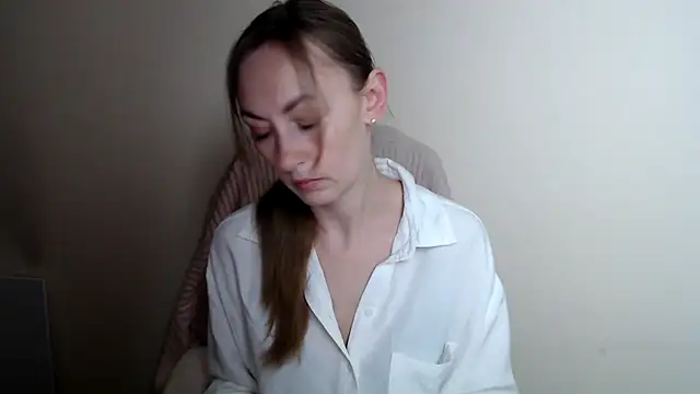 Snapshot of LiaSeass_ chatting on June 17, 11:56 am LiaSeass online show from June 17, 11:56 am