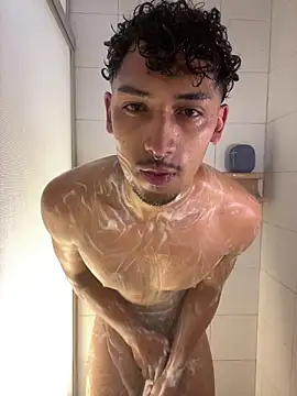 Snapshot of toritoga chatting on March 7, 11:57 pm toritoga online show from March 7, 11:57 pm