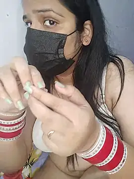 Snapshot of Saxy_Sona1 chatting on July 18, 9:46 am Saxy Sona1 online show from July 18, 9:46 am