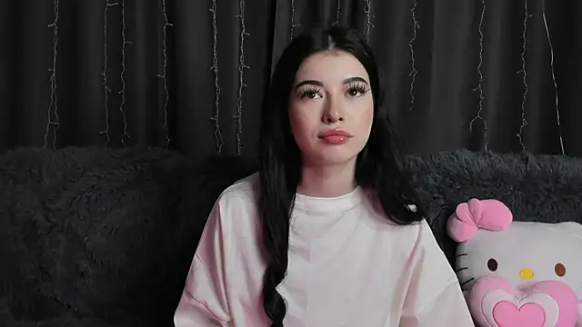 Snapshot of LisaColee chatting on June 23, 9:02 pm LisaColee online show from June 23, 9:02 pm
