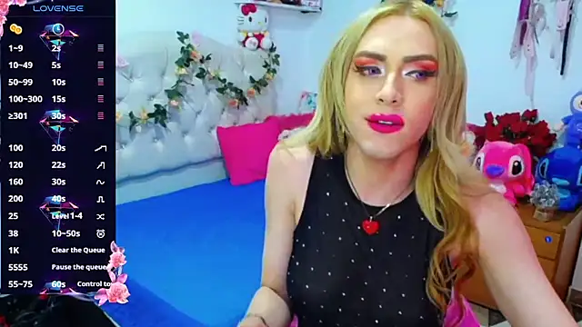 Snapshot of golden_girl01 chatting on December 22, 7:22 pm golden girl01 online show from December 22, 7:22 pm