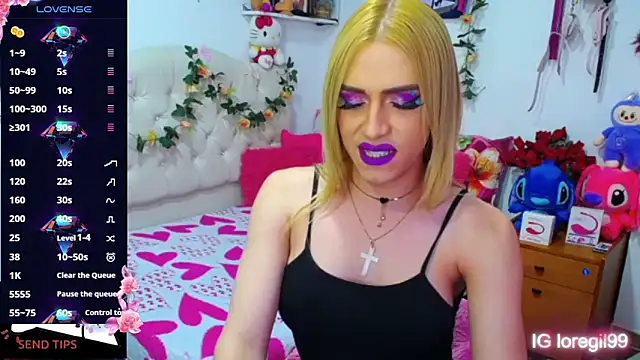 Snapshot of golden_girl01 chatting on January 6, 1:31 am golden girl01 online show from January 6, 1:31 am