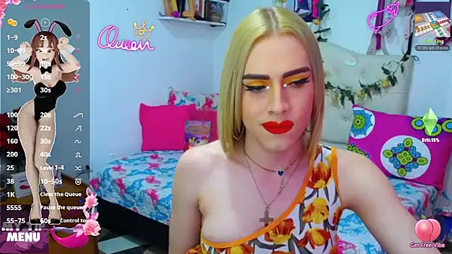 Snapshot of golden_girl01 chatting on February 14, 6:15 pm golden girl01 online show from February 14, 6:15 pm