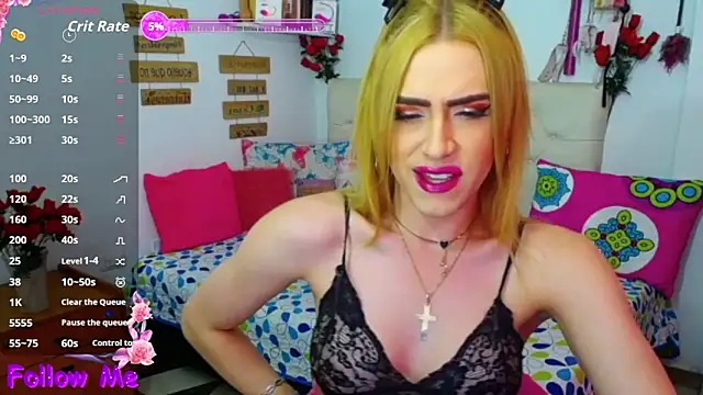 Snapshot of golden_girl01 chatting on March 15, 7:53 pm golden girl01 online show from March 15, 7:53 pm