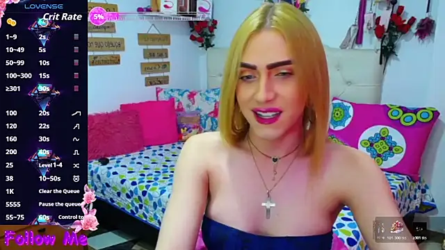 Snapshot of golden_girl01 chatting on March 18, 7:28 pm golden girl01 online show from March 18, 7:28 pm