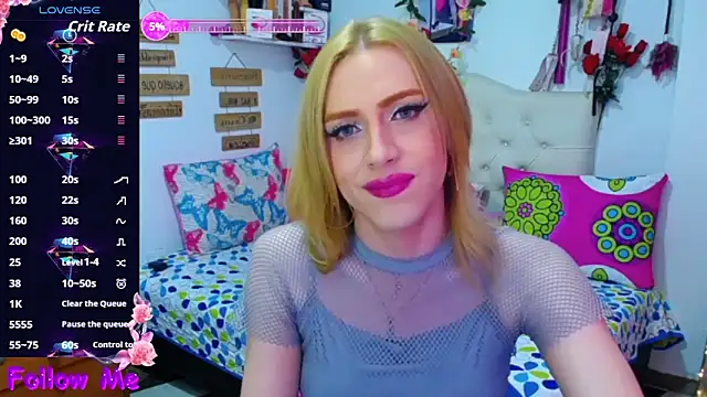 Snapshot of golden_girl01 chatting on March 21, 8:34 pm golden girl01 online show from March 21, 8:34 pm