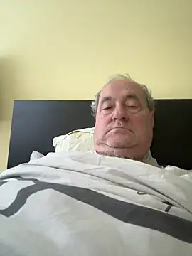Snapshot of csikar chatting on June 19, 4:50 am csikar online show from June 19, 4:50 am