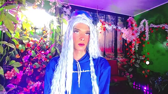 Snapshot of camila_vasquez_ chatting on December 15, 8:02 pm camila vasquez online show from December 15, 8:02 pm