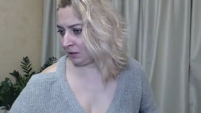 sweetpussy13 online show from December 10, 10:17 am