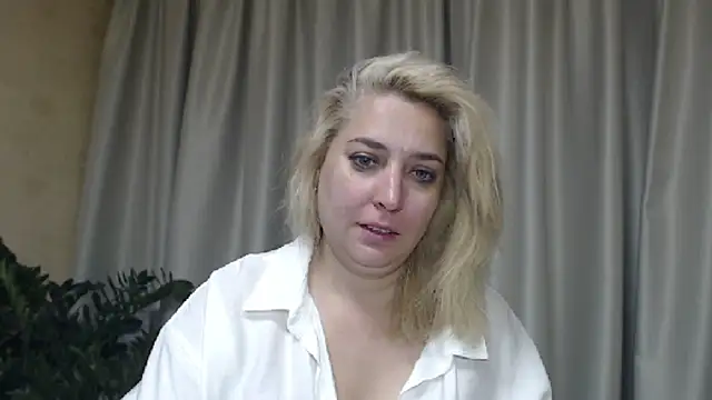 sweetpussy13 online show from September 17, 5:31 am