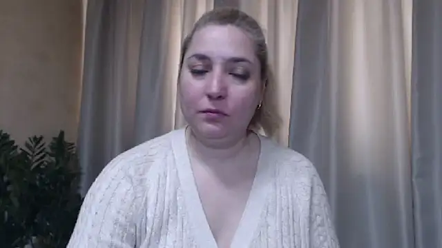 sweetpussy13 online show from March 10, 7:02 am