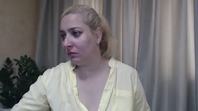 sweetpussy13 online show from June 18, 5:41 am