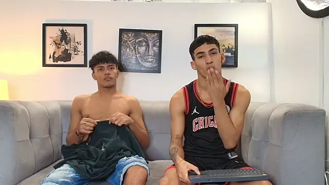 DIAMOND BLACKS online show from February 5, 7:24 am