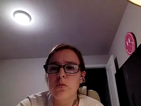 redremmi online show from February 1, 11:03 pm