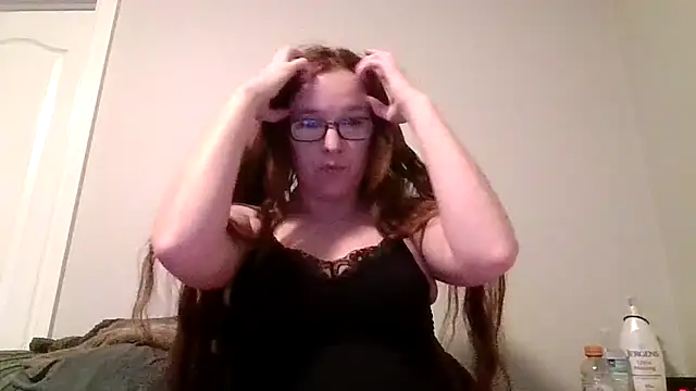 redremmi online show from February 19, 11:23 pm