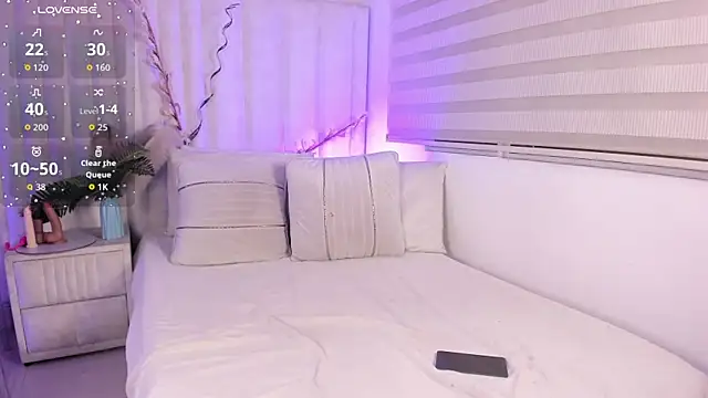 im ariana  online show from July 11, 8:11 pm
