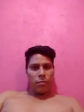 Snapshot of Fredyraudel1205 chatting on May 25, 4:29 am Fredyraudel1205 online show from May 25, 4:29 am