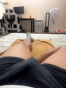 Snapshot of battman4488 chatting on December 15, 3:05 pm battman4488 online show from December 15, 3:05 pm