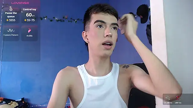 Juan Gomezz26 online show from June 6, 8:13 pm