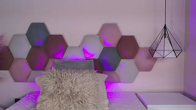 PaulinaSaint online show from January 16, 6:56 pm