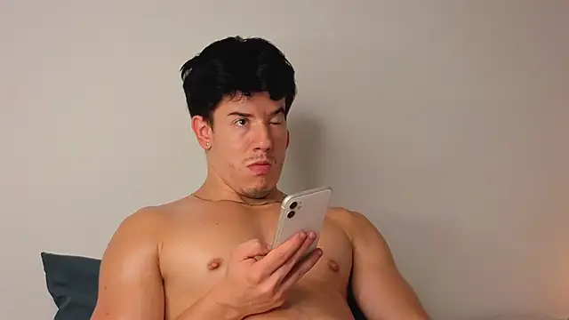 maxxcooper1 online show from January 17, 11:15 am