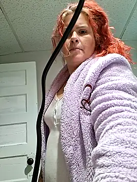 Snapshot of Goddessalizeee chatting on December 20, 8:27 pm Goddessalizeee online show from December 20, 8:27 pm
