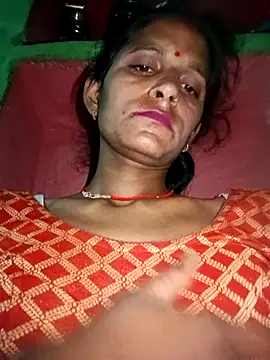 Maya Big55A online show from April 13, 11:10 pm