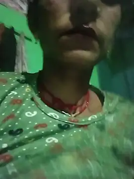 Snapshot of Maya_Big55A chatting on May 14, 11:33 pm Maya Big55A online show from May 14, 11:33 pm