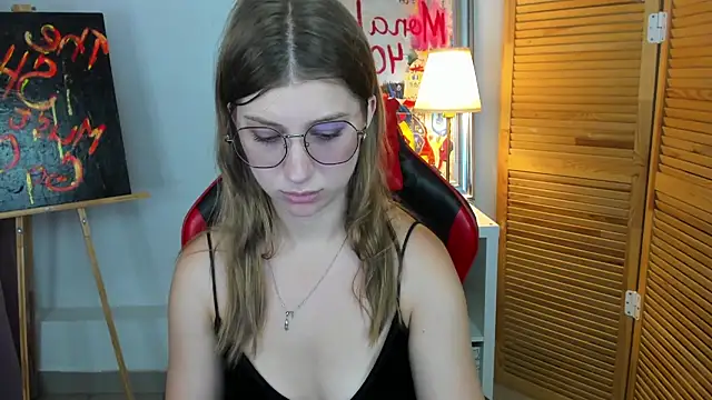 katymeaw online show from June 25, 1:38 am