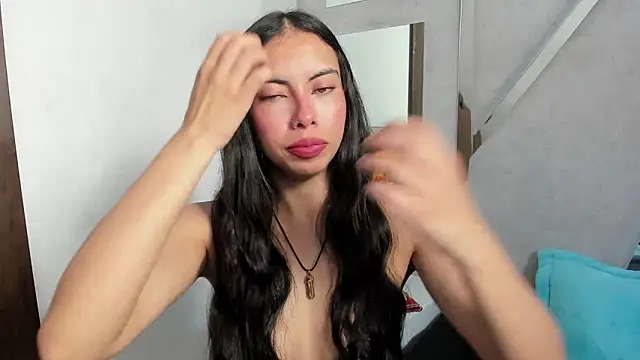 Snapshot of Alana_Hotterr chatting on March 12, 5:13 am Alana Hotterr online show from March 12, 5:13 am