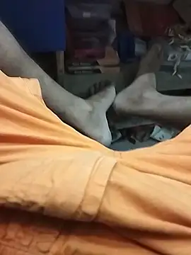 Snapshot of mohit08desi chatting on June 18, 2:10 pm mohit08desi online show from June 18, 2:10 pm