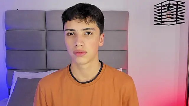 JoshClaarktt online show from July 3, 4:08 am