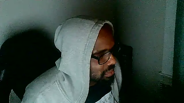 MrUnintentional online show from December 21, 3:13 am