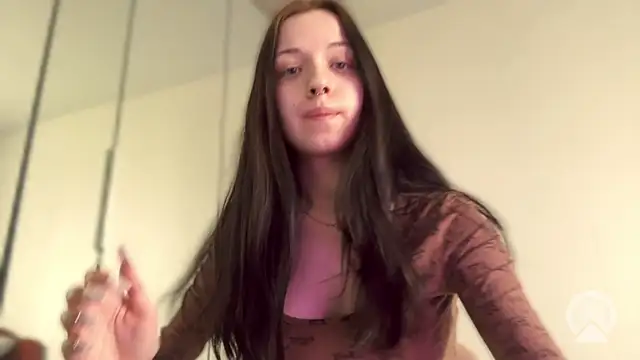 AlicePowells online show from June 9, 10:05 am