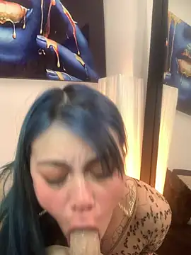 Adelaindiamond  online show from July 22, 1:03 pm