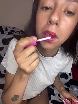 FOXXX BABY online show from February 3, 7:46 am