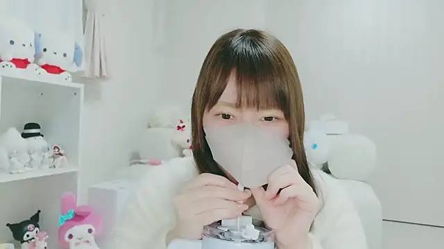 yuyuchan   online show from February 11, 11:59 am