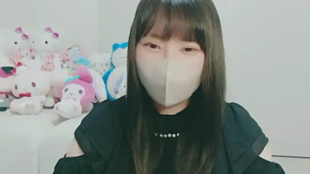 yuyuchan   online show from May 1, 10:42 am