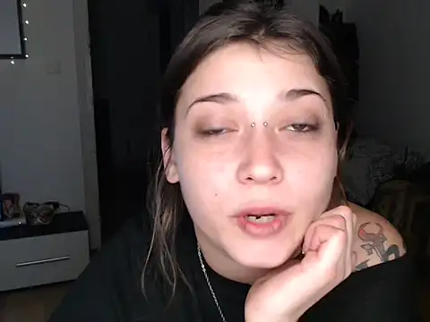 AlienforTwenty online show from December 19, 12:06 am