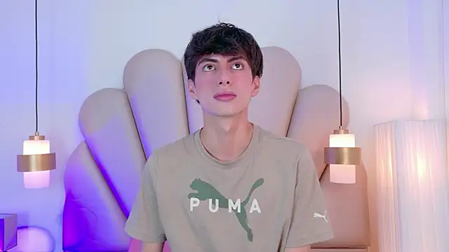 Snapshot of Martin_Williams chatting on February 3, 12:54 pm Martin Williams online show from February 3, 12:54 pm