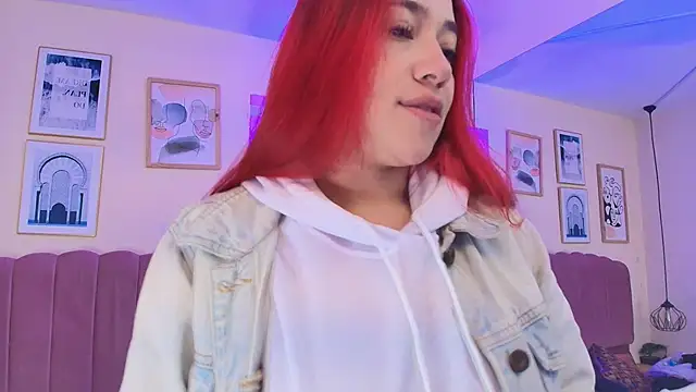 Snapshot of Celestee15_ chatting on June 11, 11:19 am Celestee15 online show from June 11, 11:19 am